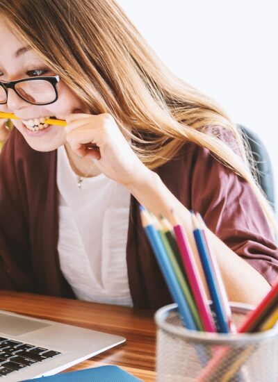 Sneller slagen voor je theorie-examen? Volg een theorietraining!