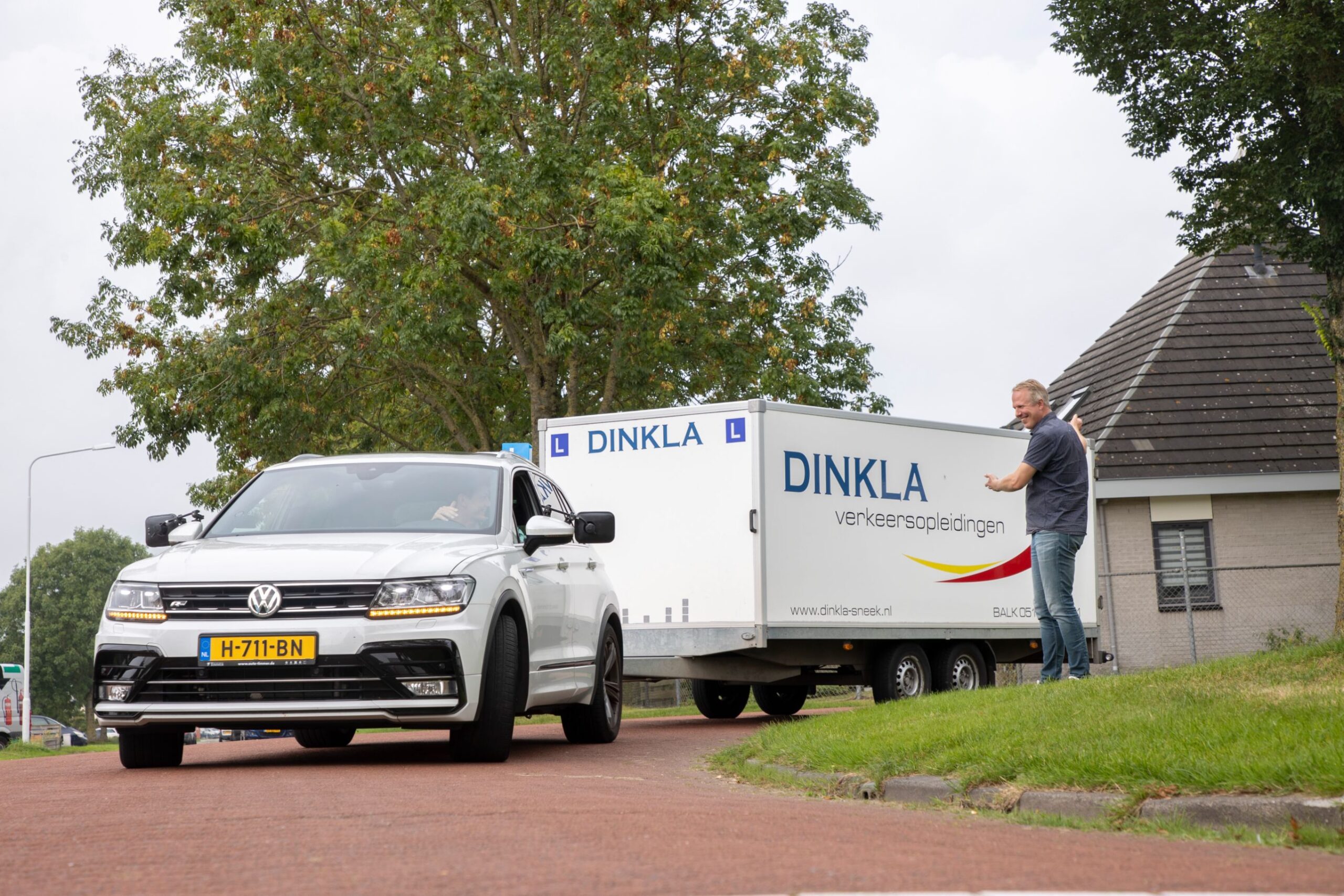 E achter B rijinstructeur