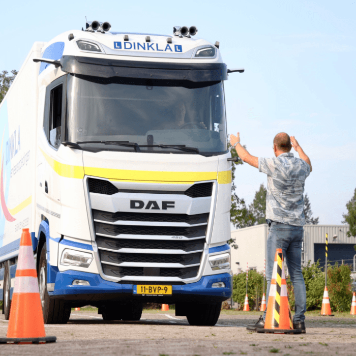 Vrachtwagen rijinstructeur (CE)