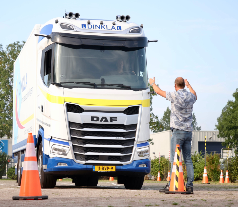 Vrachtwagen rijinstructeur
